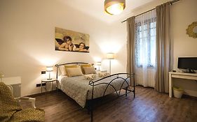 Tina House Florence